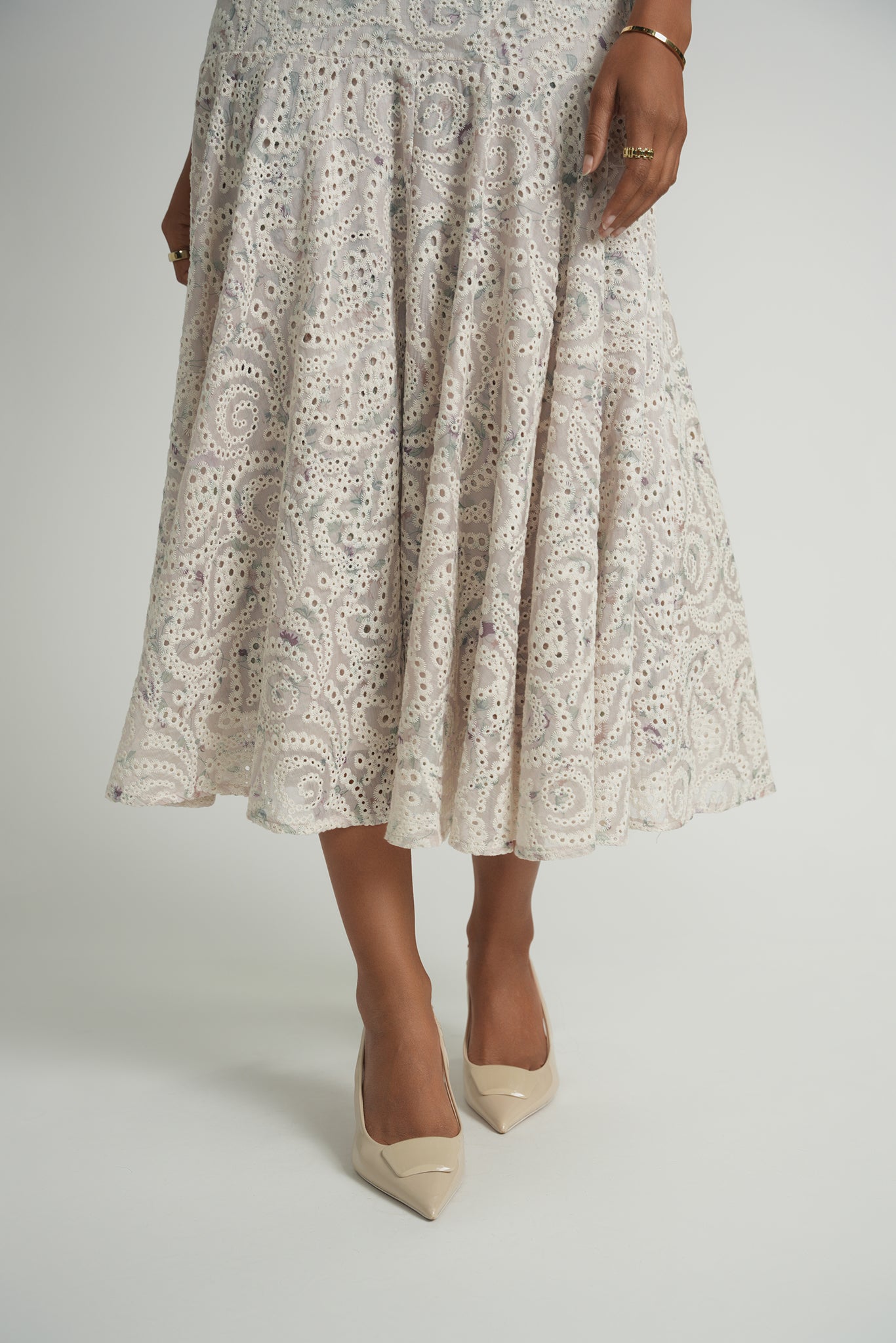 Eyelet Lace Midi Dress – Lilac Print